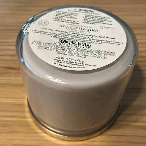 Bath & Body Works 3 Wick Candle. Sweater Weather. - Picture 3 of 3